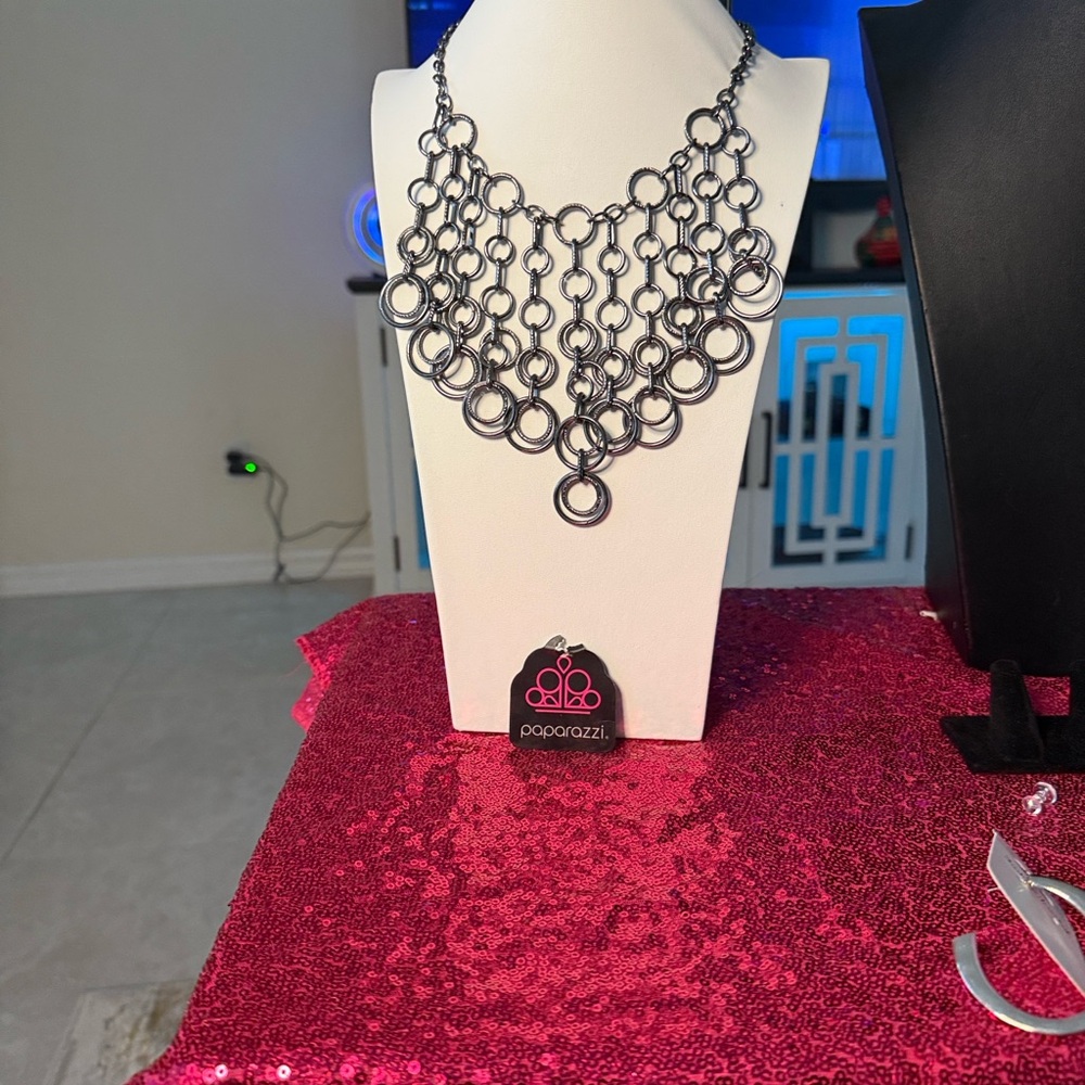 Paparazzi Silver Circular Necklace